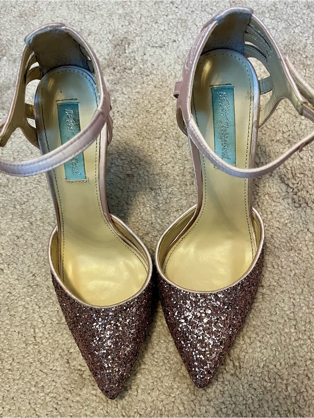 Blue by Betsey Johnson Avery Glitter Pointed Toe Pumps 7.5